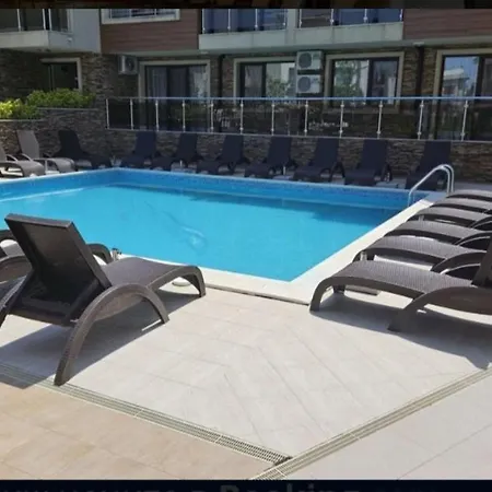 луксозен под наем в комплекс хоризонт град Sozopol