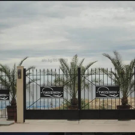 луксозен под наем в комплекс хоризонт град Apartment *